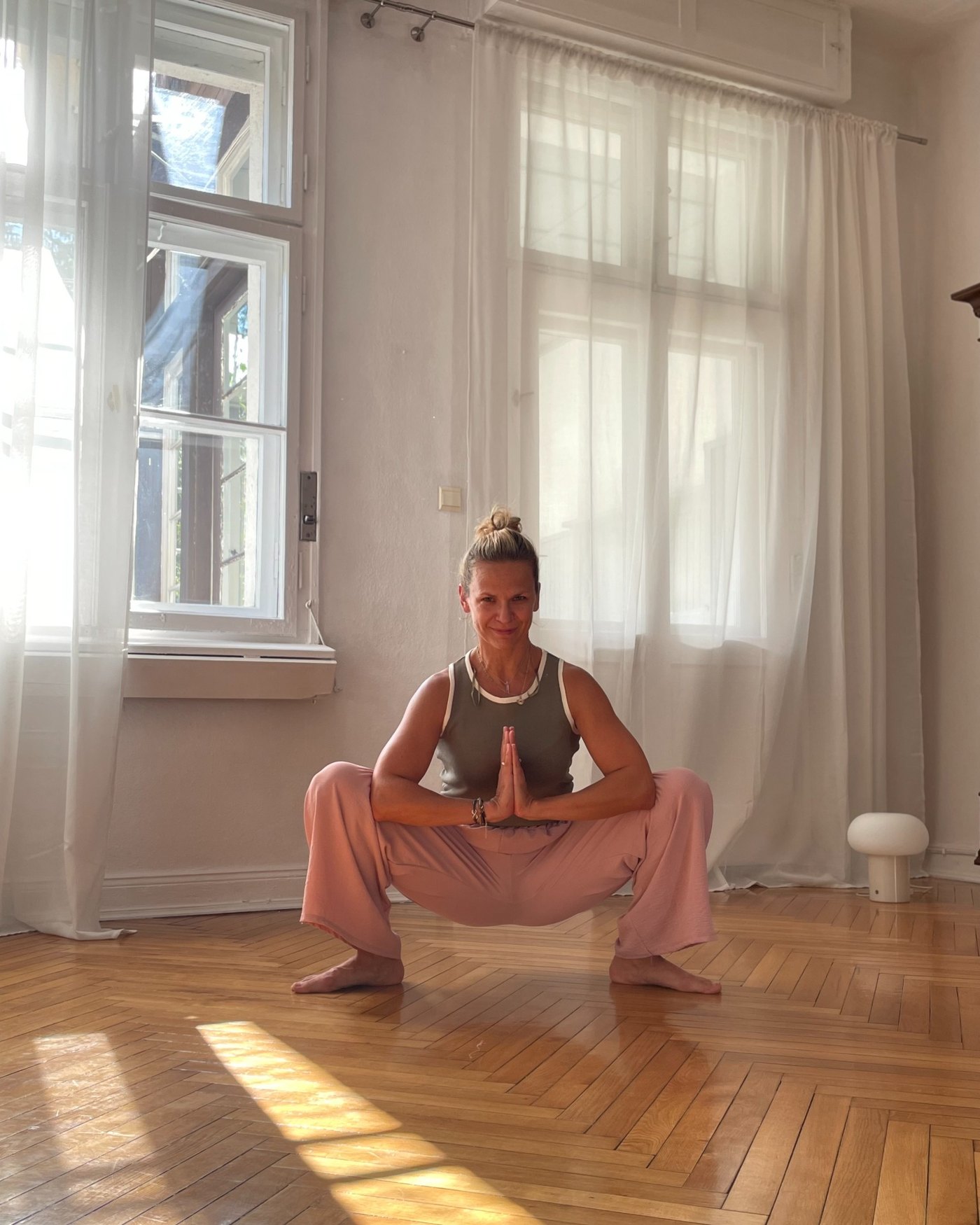 Magda C. — joga hormonalna, zdrowy kręgosłup, TCM i samoregulacja